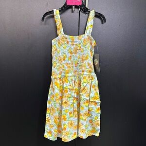 Vince Camuto Shirred top,ruffle strap,floral and lemon pattern,lightweight